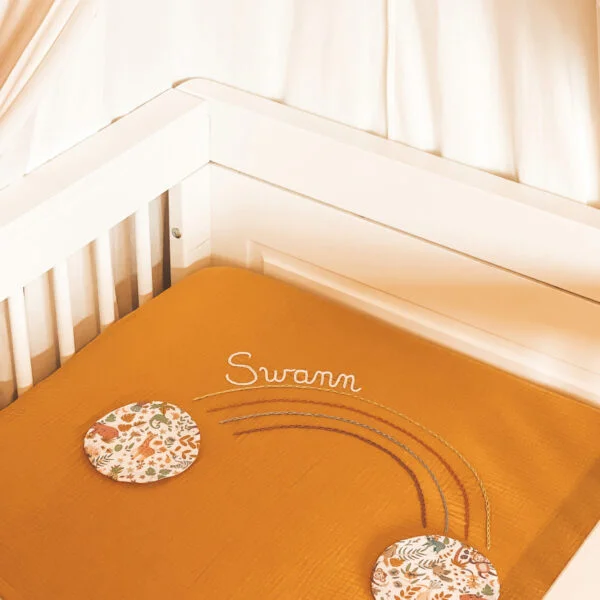 tétée d'oreiller «grand arc» moutarde